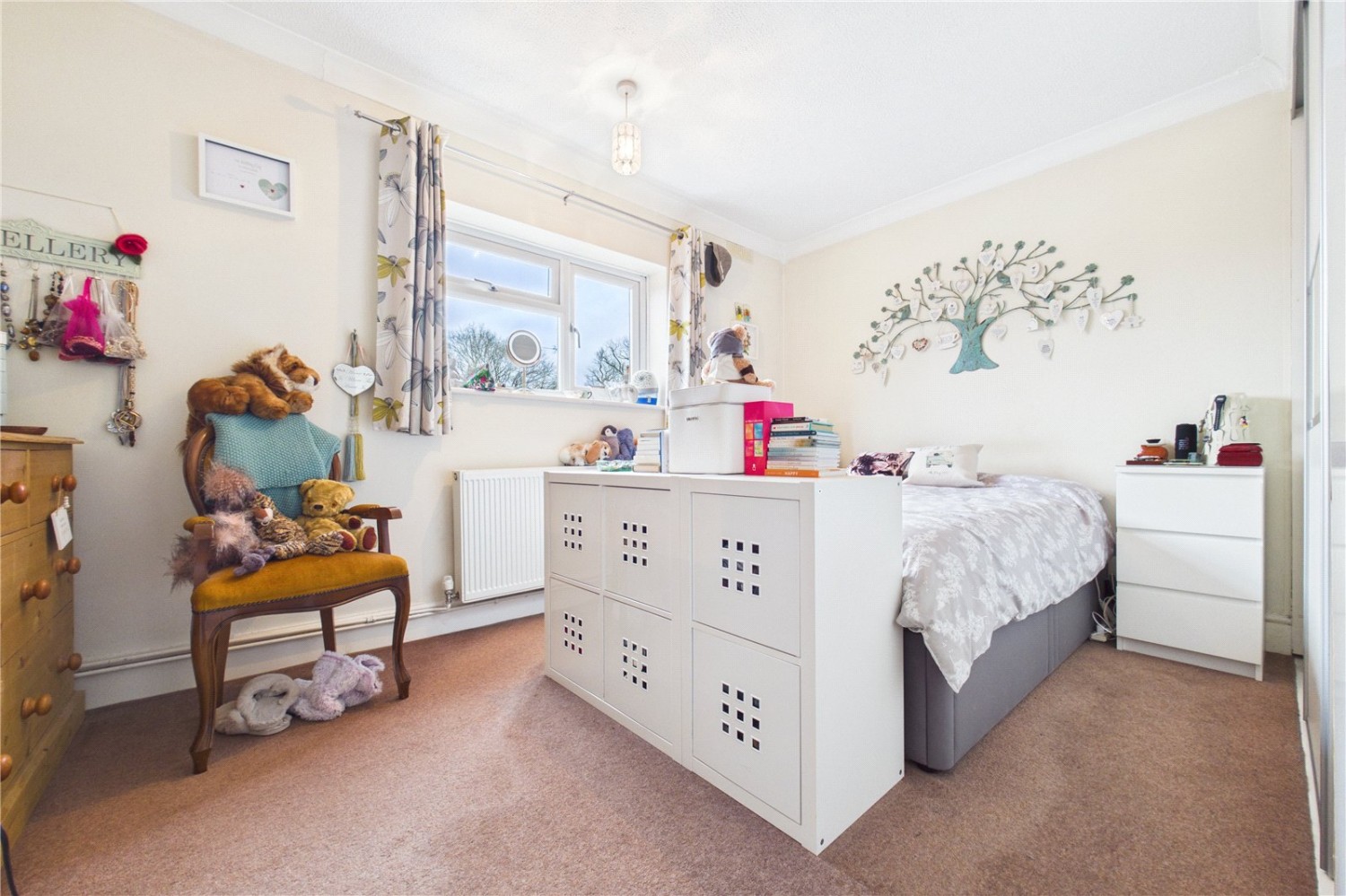 Burghfield Common, Reading, Berkshire