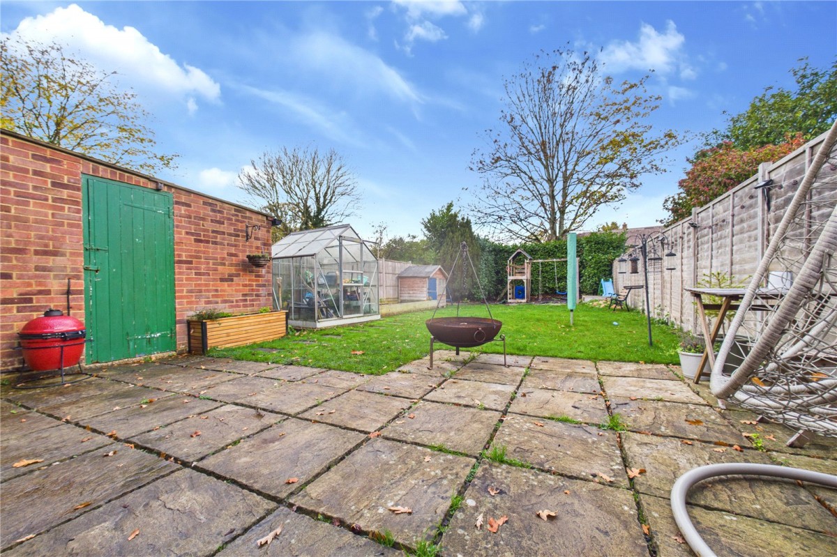 Burghfield Common, Reading, Berkshire