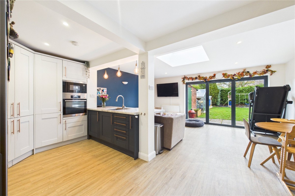 Burghfield Common, Reading, Berkshire