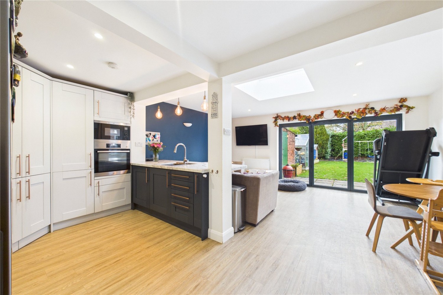 Burghfield Common, Reading, Berkshire