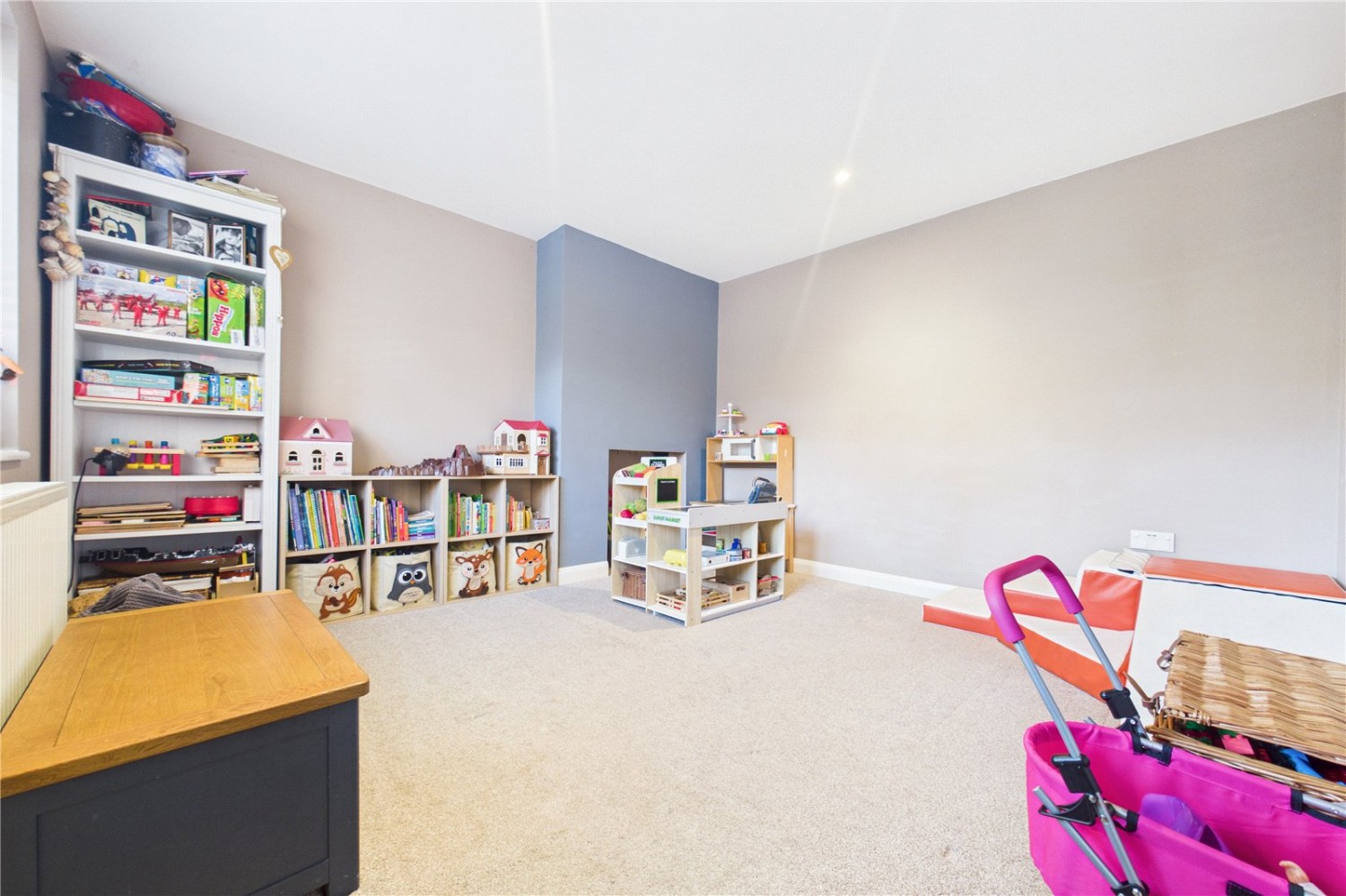 Burghfield Common, Reading, Berkshire