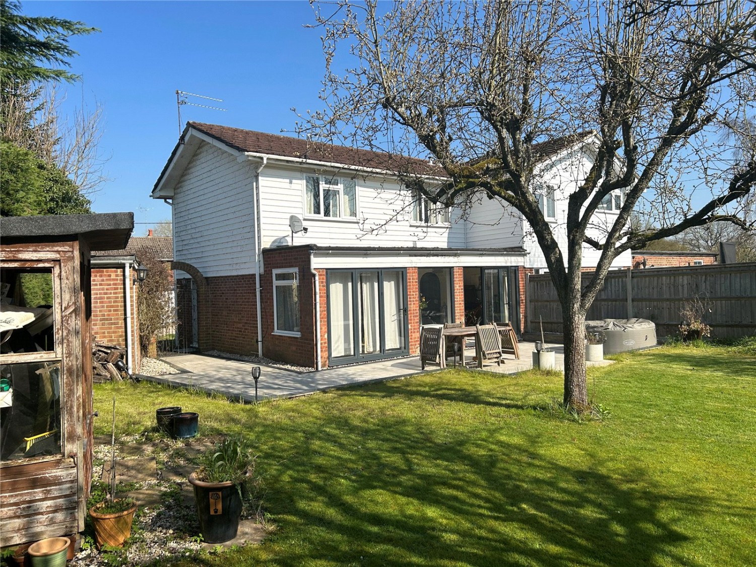 Burghfield, Reading, Berkshire