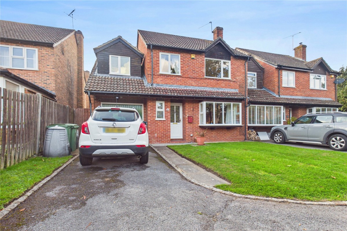 Burghfield Common, Reading, Berkshire