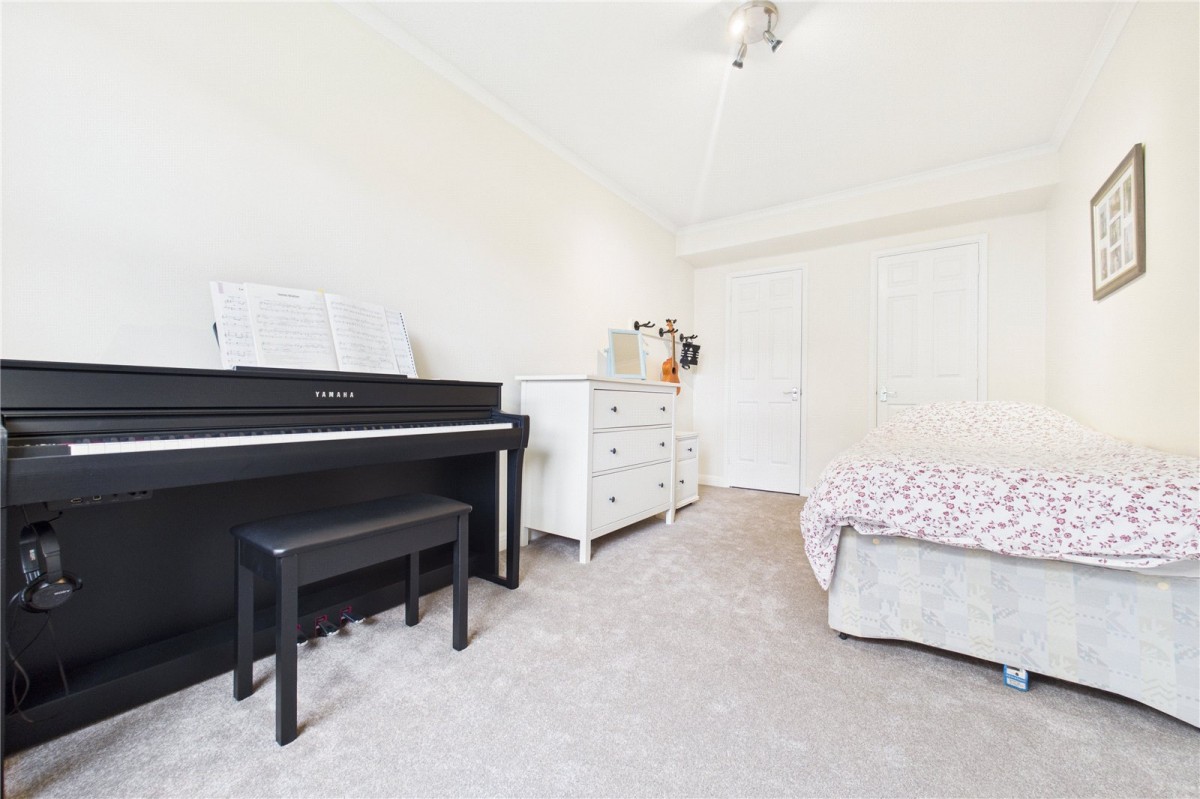 Burghfield Common, Reading