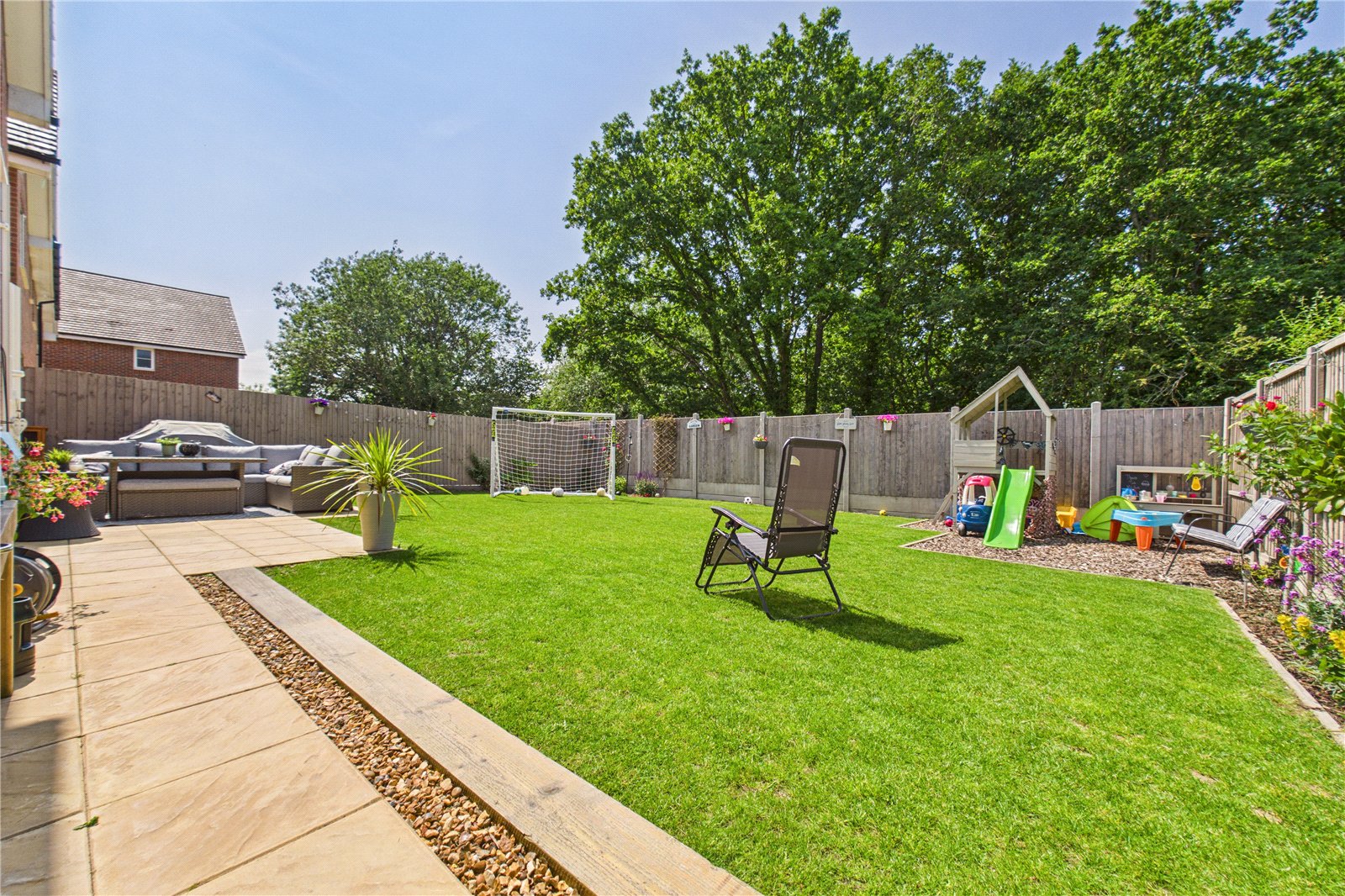 4 bedroom House for sale in Burghfield Common, Reading, Berkshire