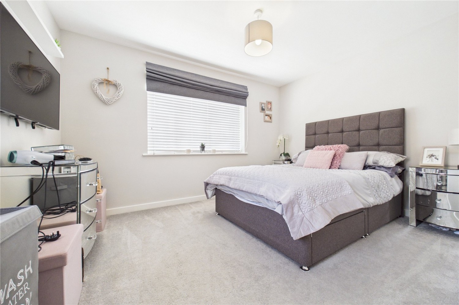 Burghfield Common, Reading, Berkshire