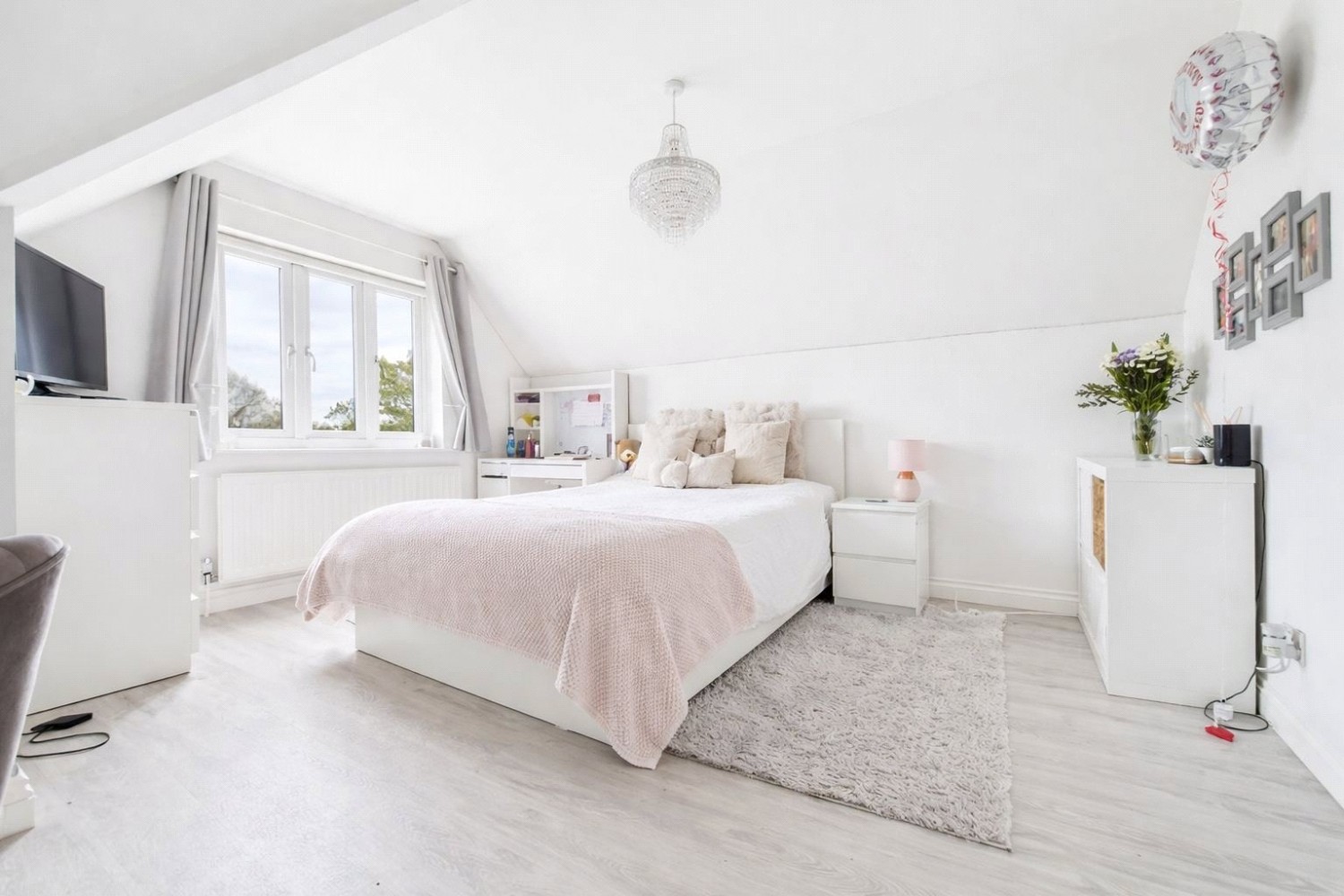 Burghfield Common, Reading, Berkshire