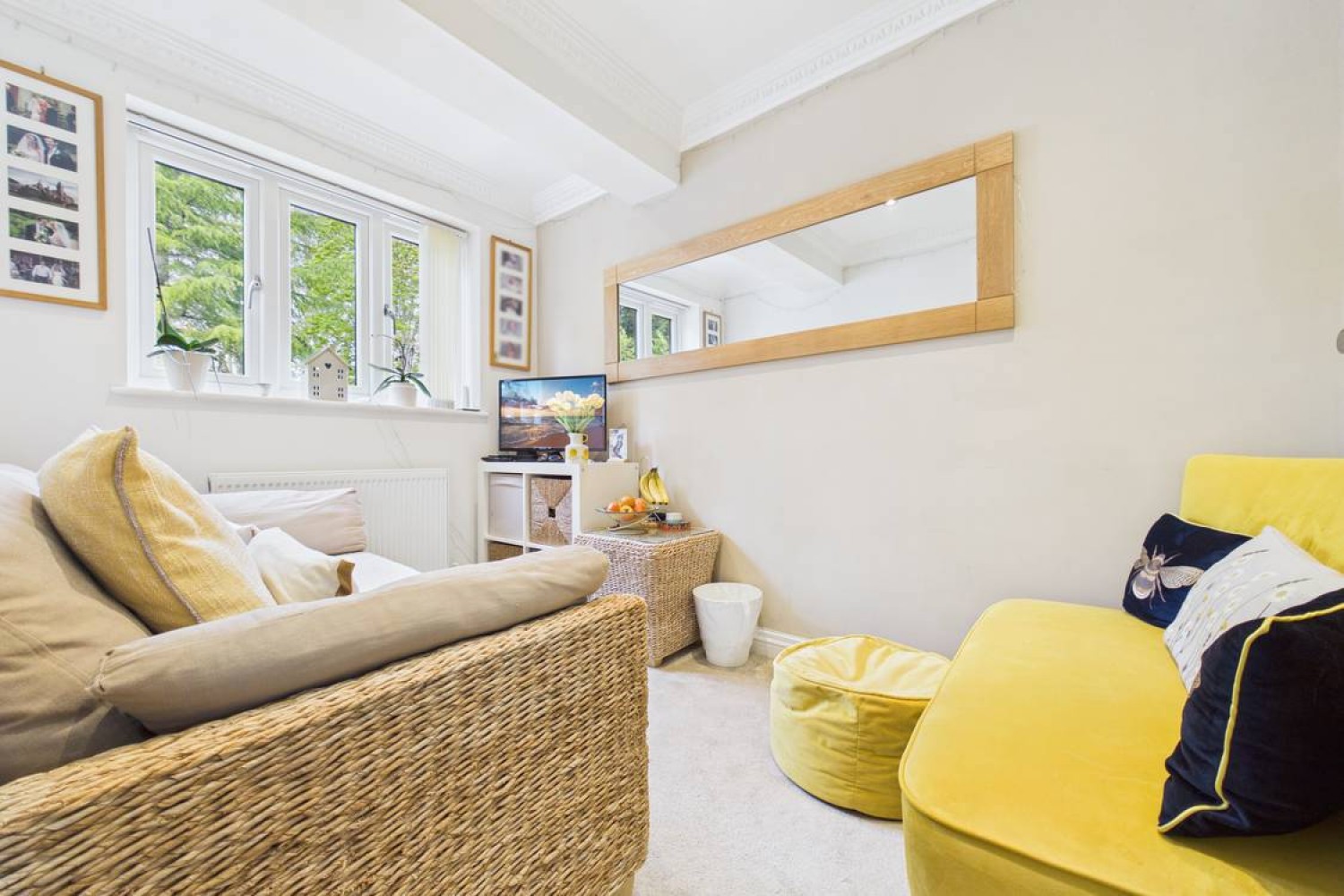 Burghfield Common, Reading, Berkshire