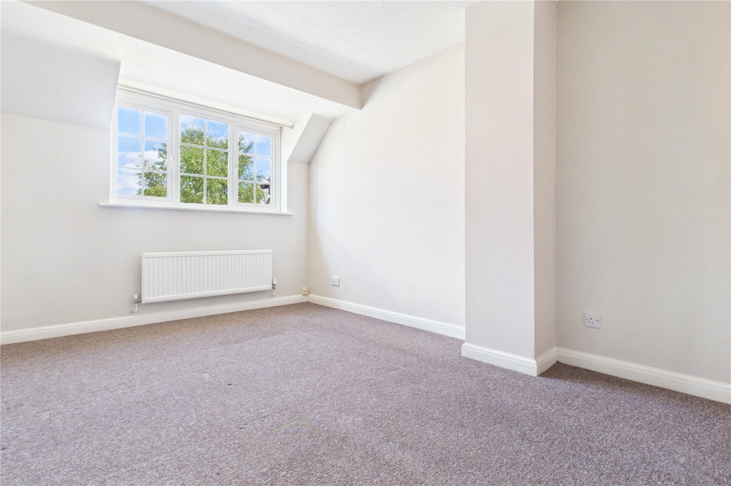 Burghfield Common, Reading, Berkshire