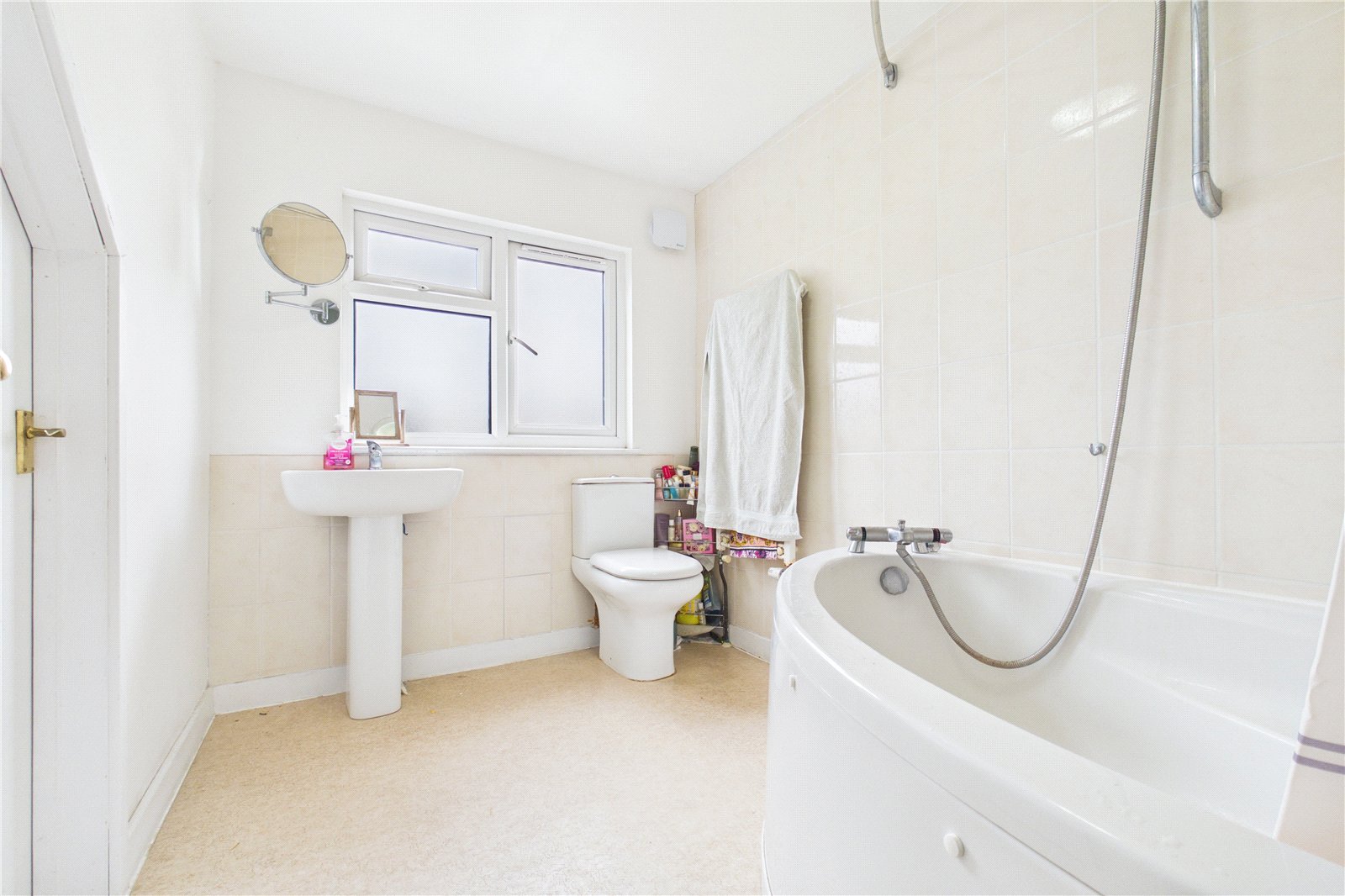 4 bedroom Bungalow for sale in Reading, Berkshire