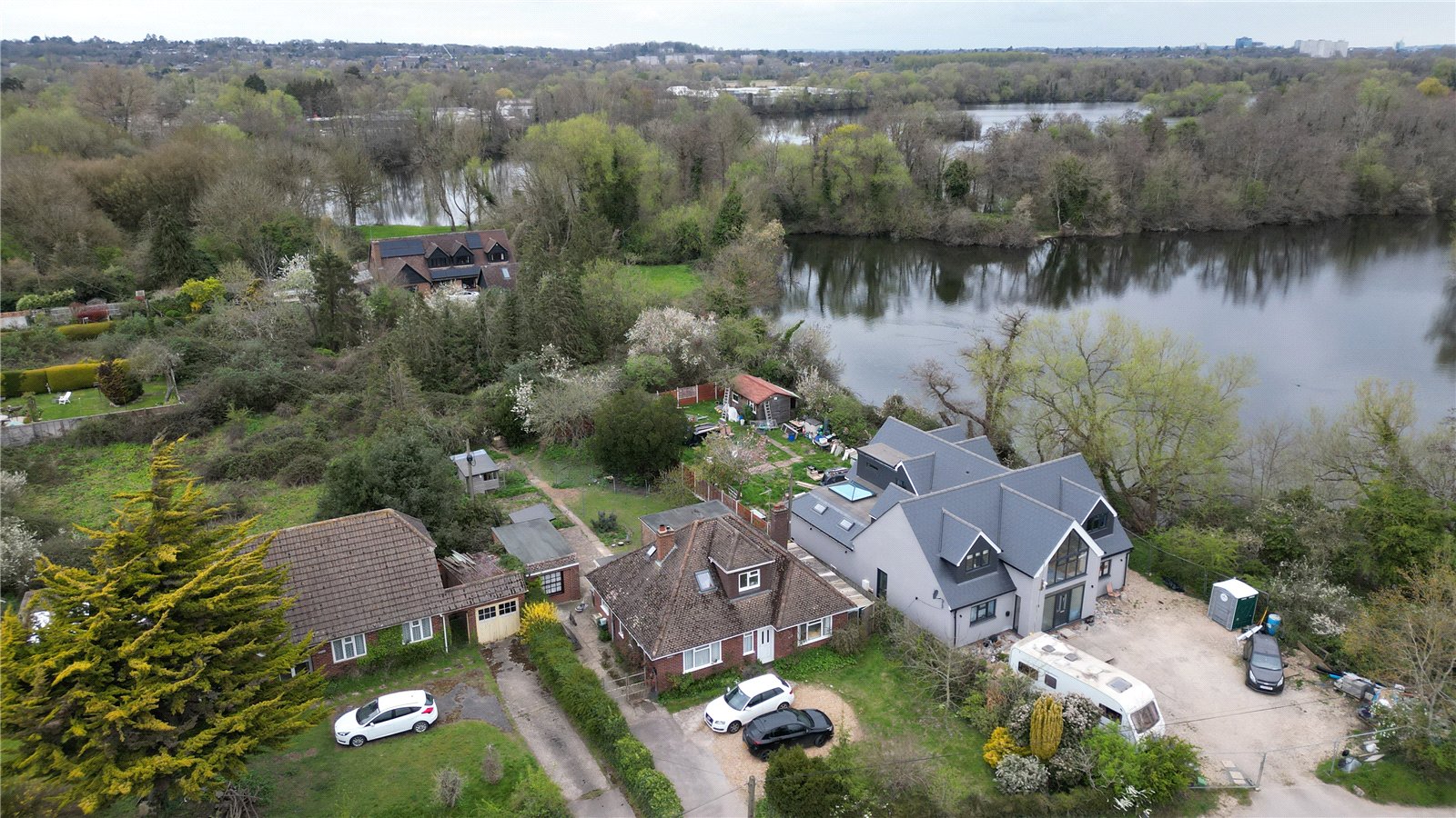 4 bedroom Bungalow for sale in Reading, Berkshire