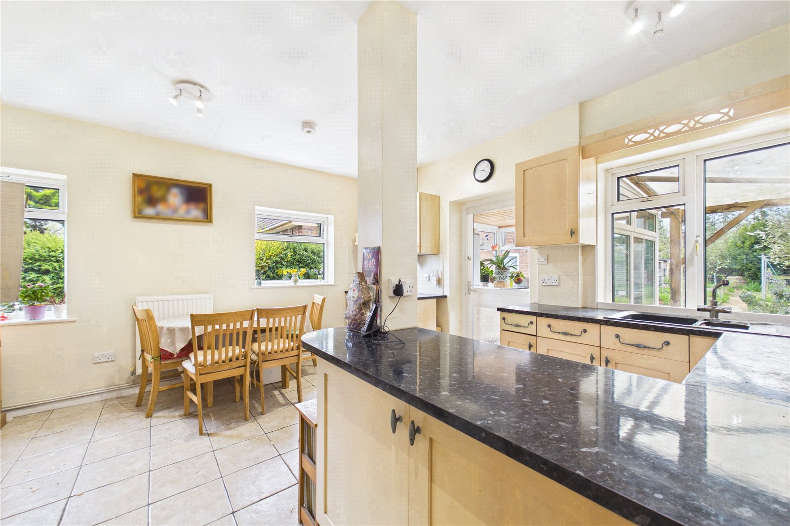 4 bedroom Bungalow for sale in Reading, Berkshire