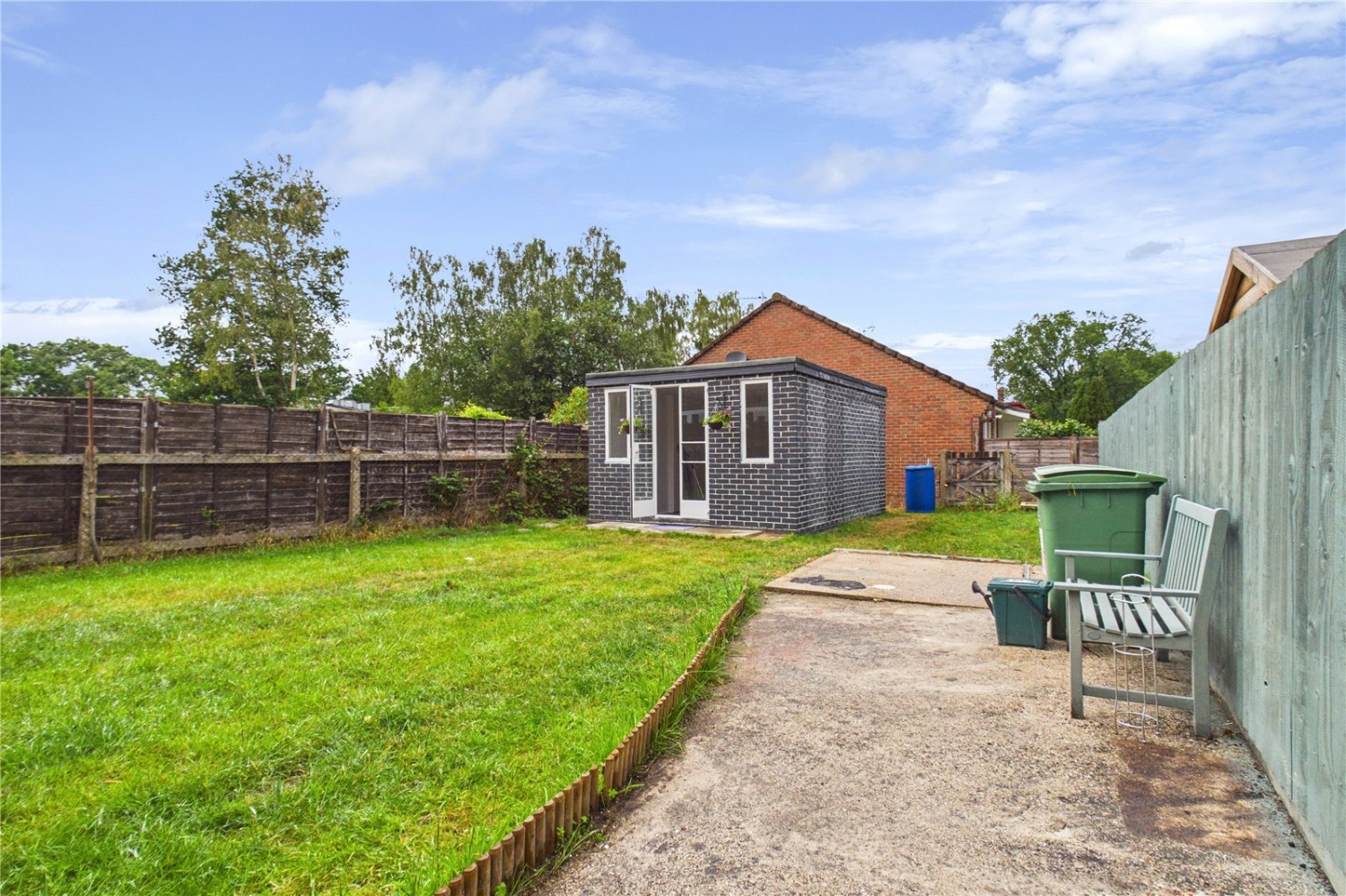Burghfield Common, Reading, Berkshire