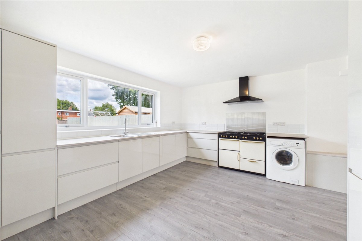 Burghfield Common, Reading, Berkshire