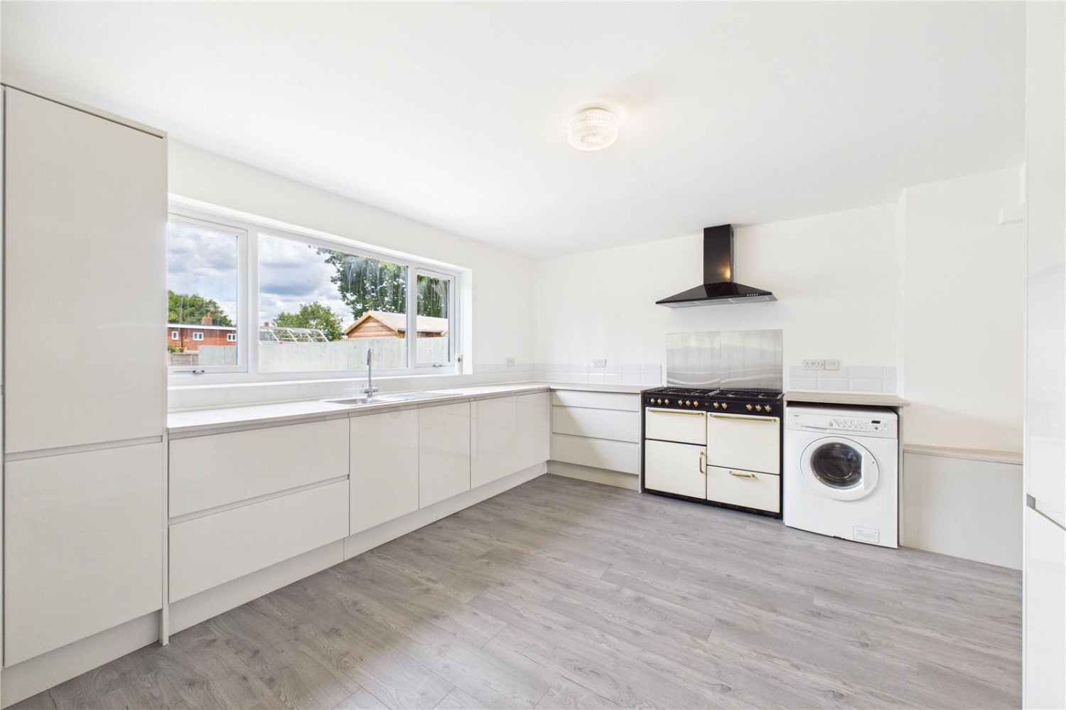 Burghfield Common, Reading, Berkshire