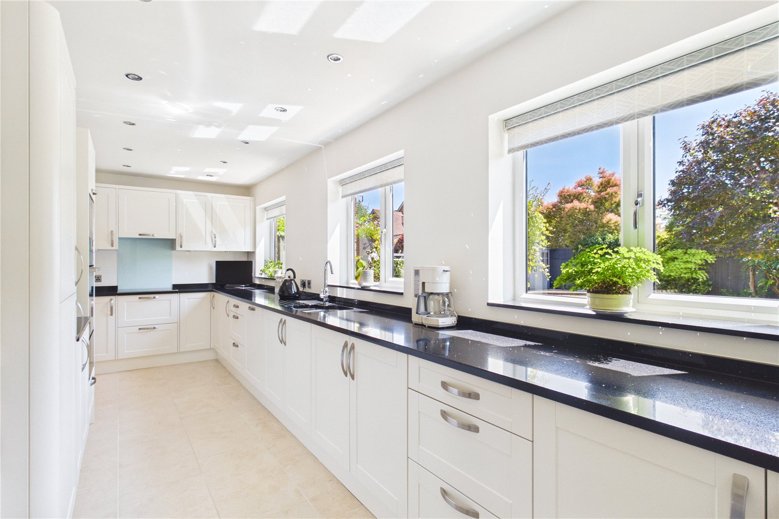 5 bedroom House for sale in Burghfield, Reading