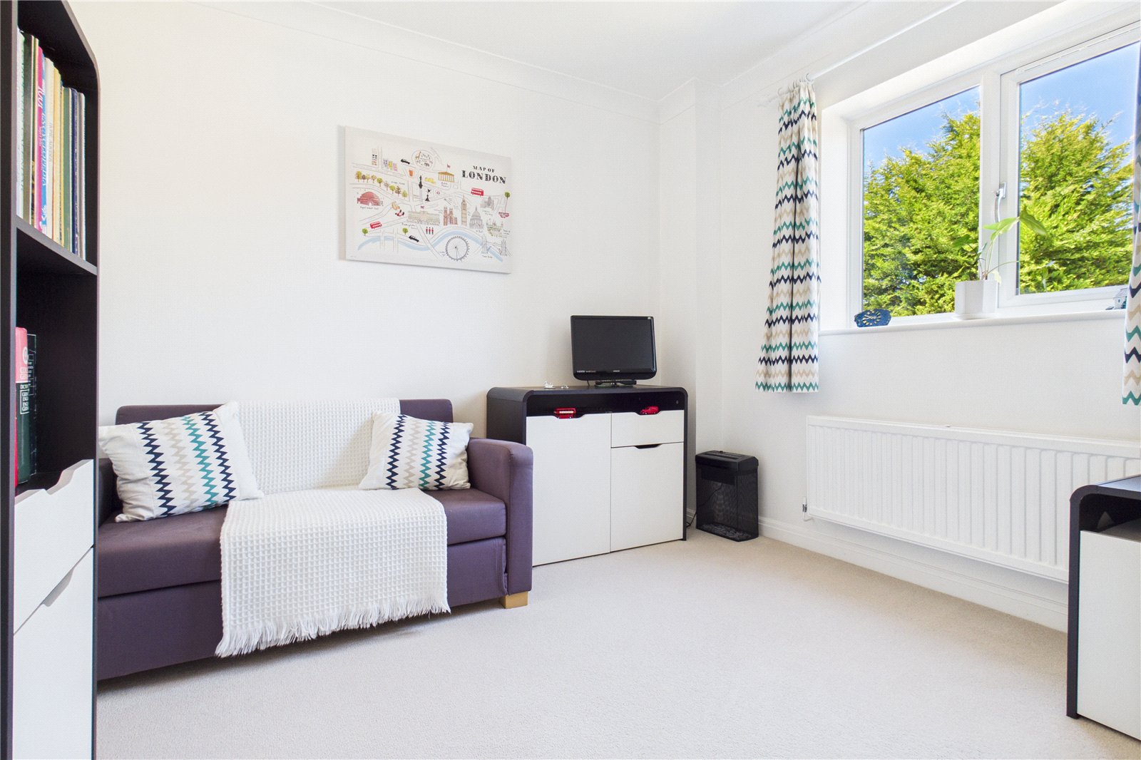 5 bedroom House for sale in Burghfield, Reading