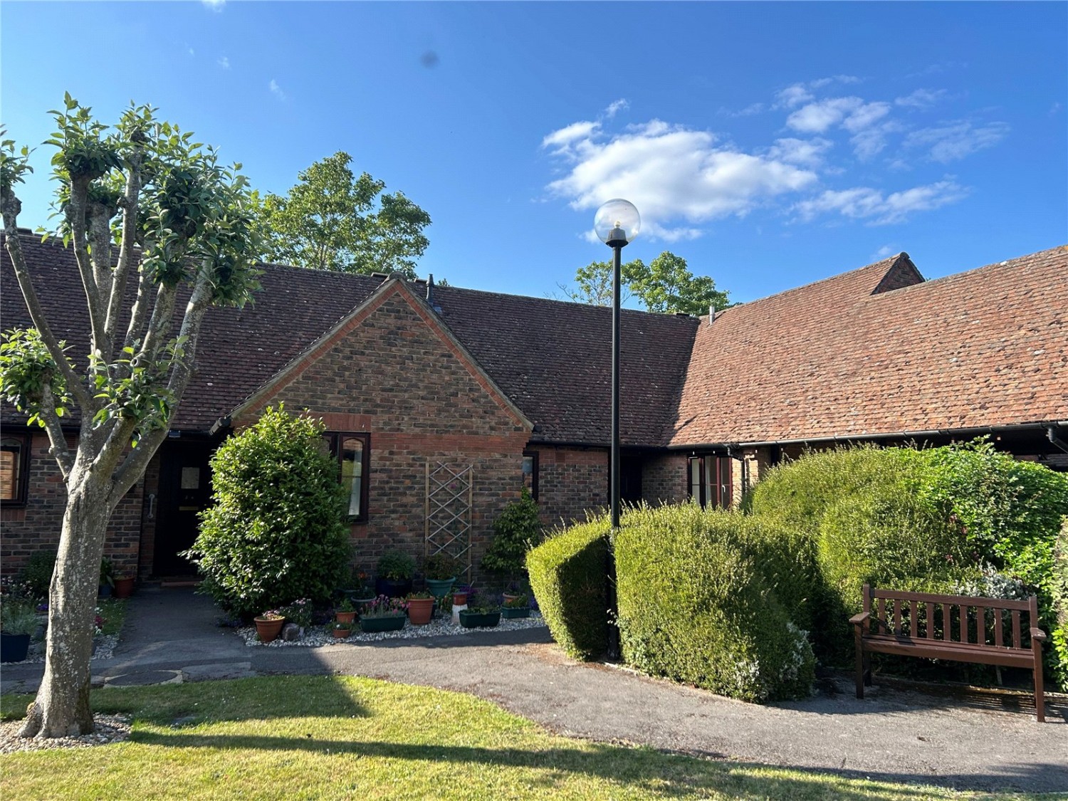Burghfield Common, Reading, Berkshire