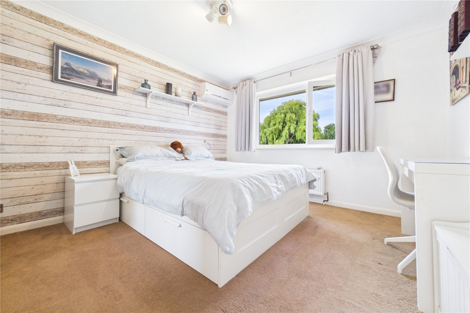 Burghfield, Reading, Berkshire