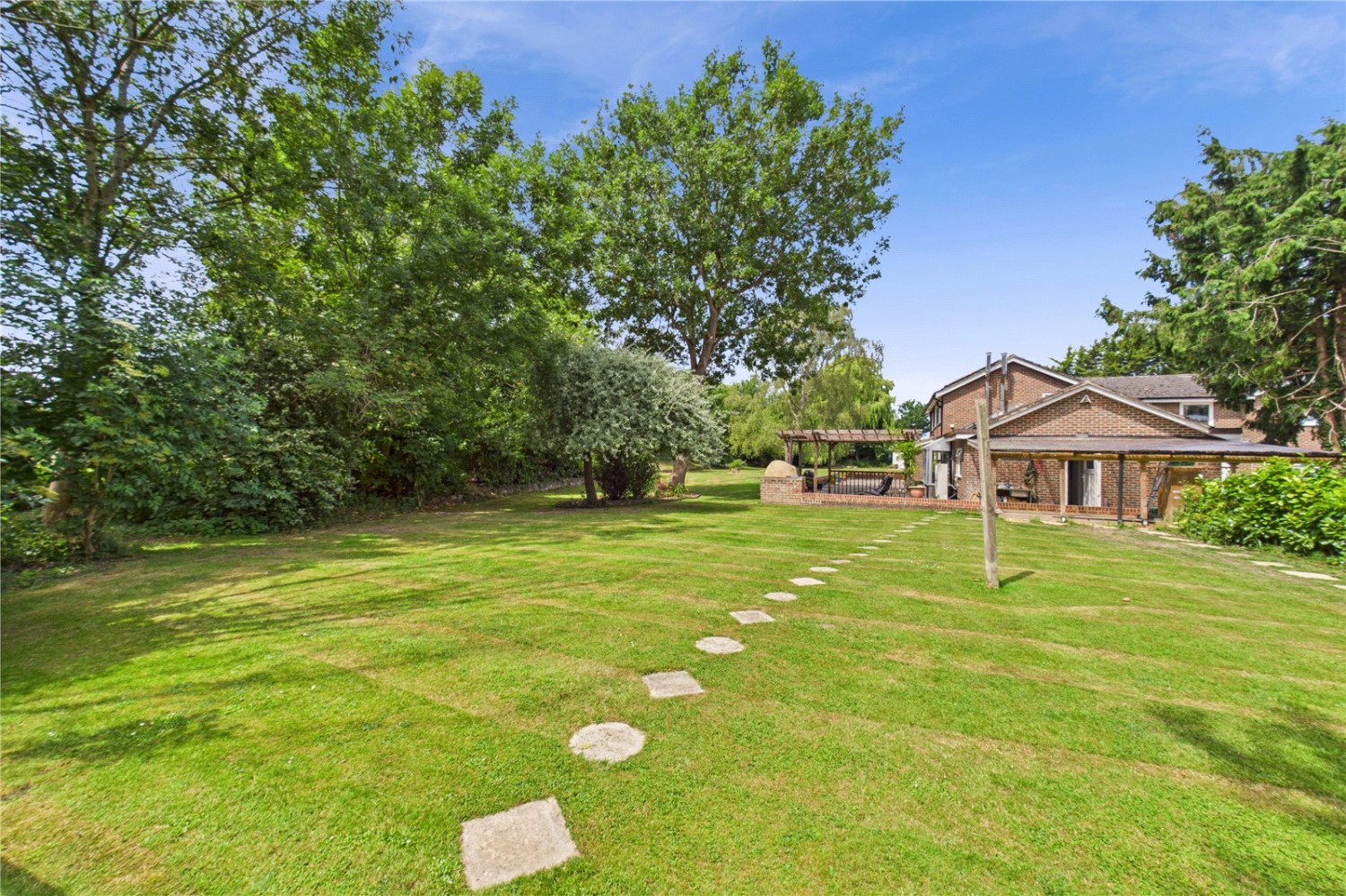 Burghfield, Reading, Berkshire