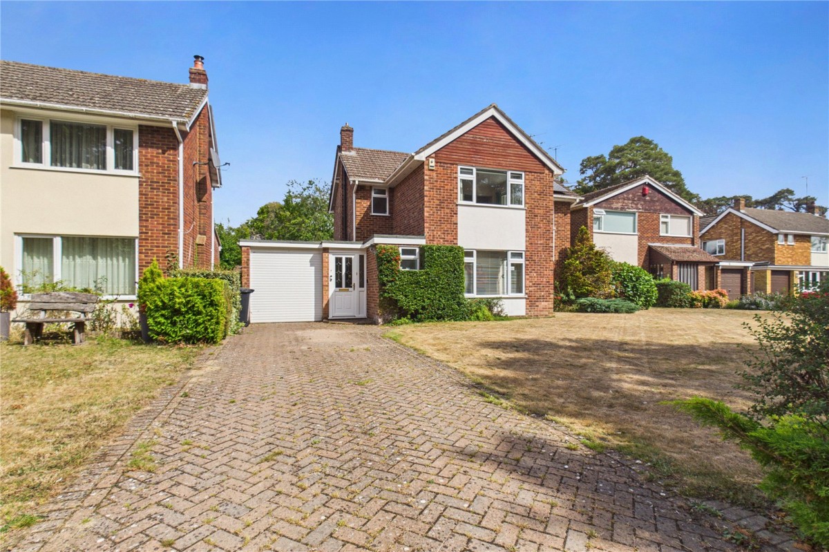 Burghfield Common, Reading, Berkshire