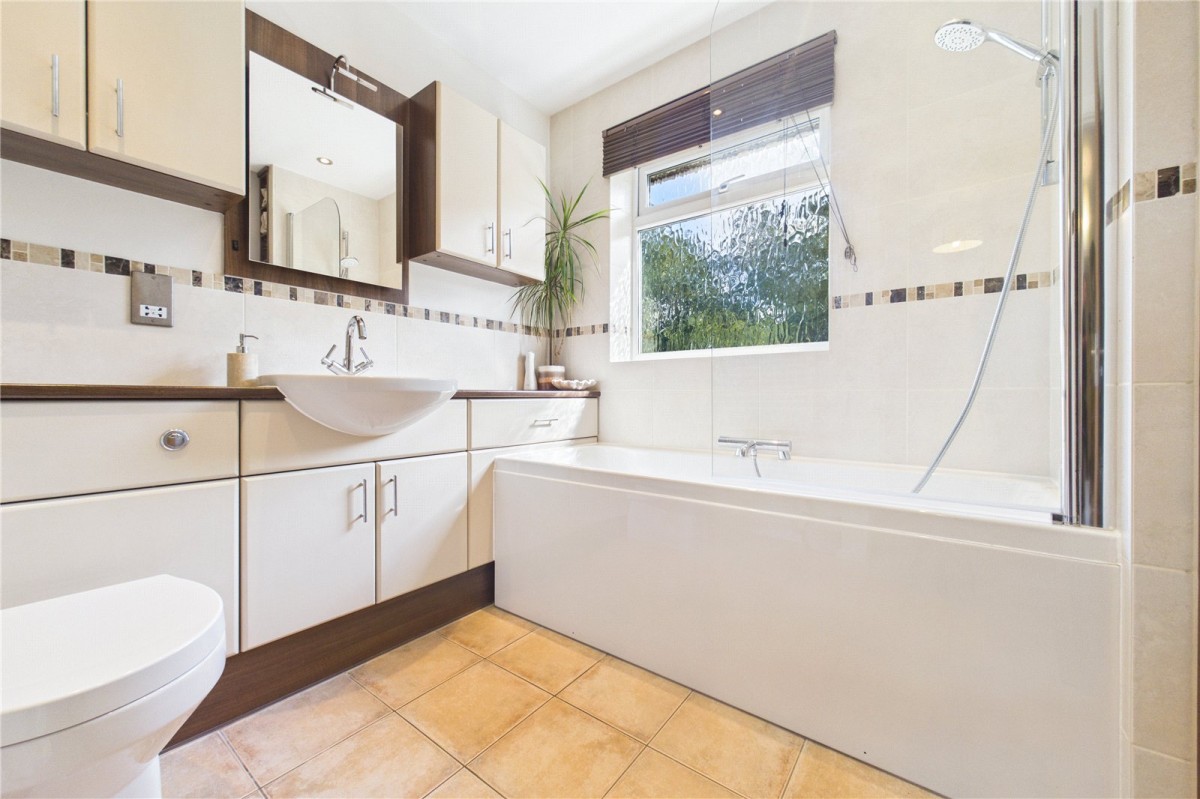 Burghfield Common, Reading, Berkshire