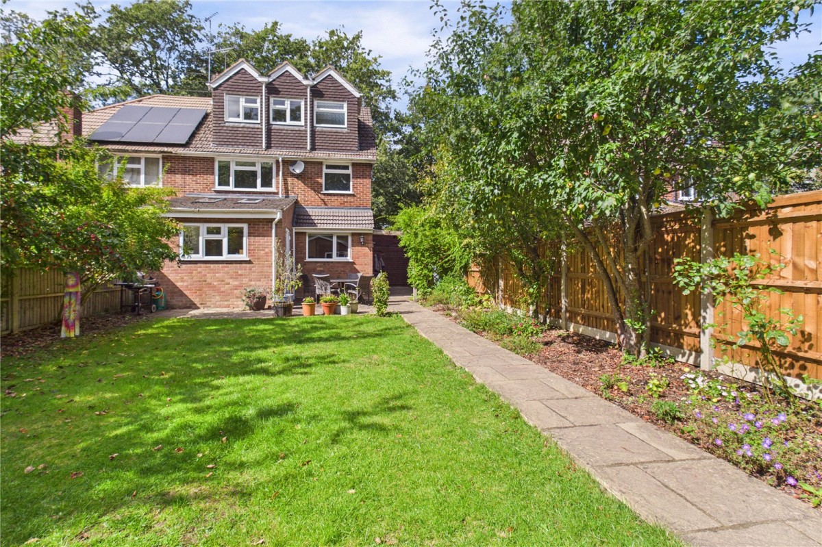 Burghfield Common, Reading, Berkshire