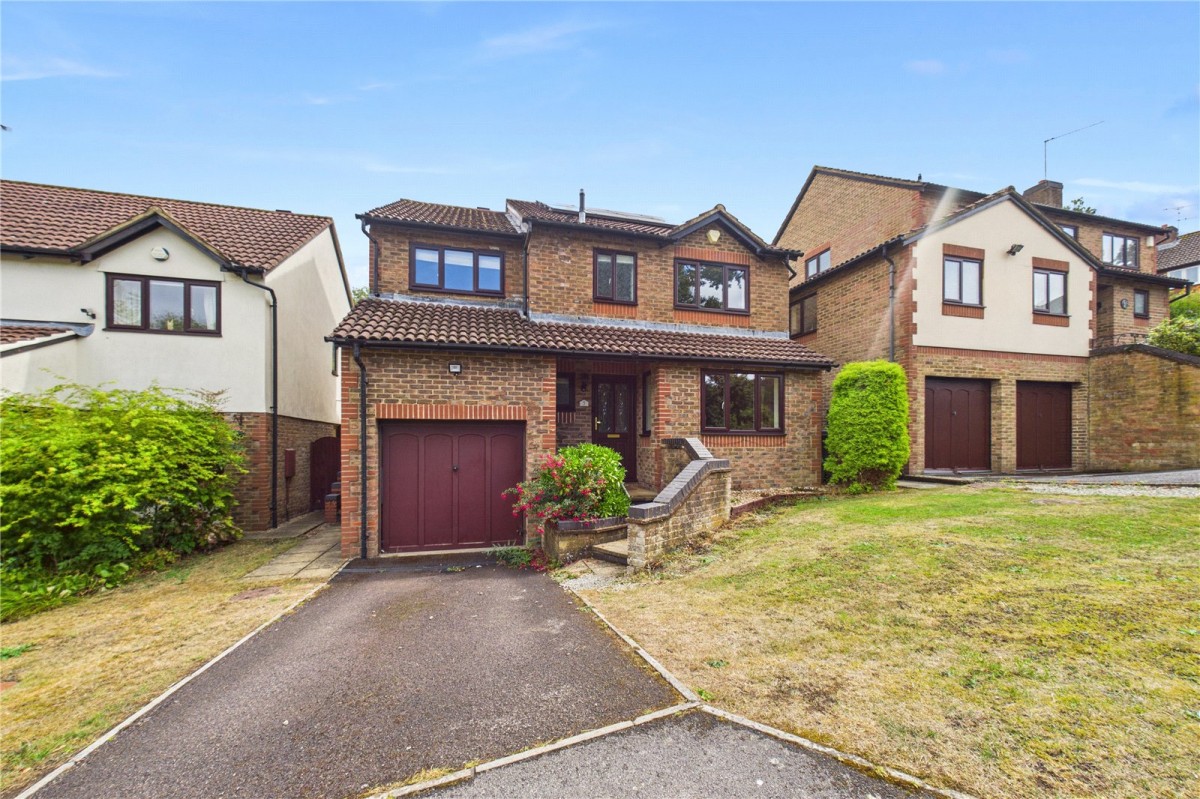 Burghfield Common, Reading, Berkshire