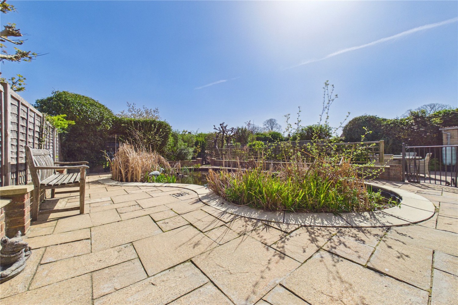 Burghfield Common, Reading, Berkshire