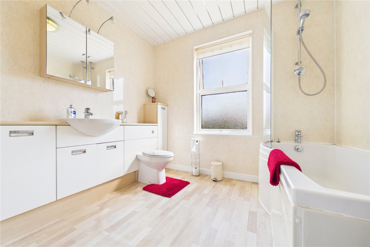 Burghfield Common, Reading, Berkshire