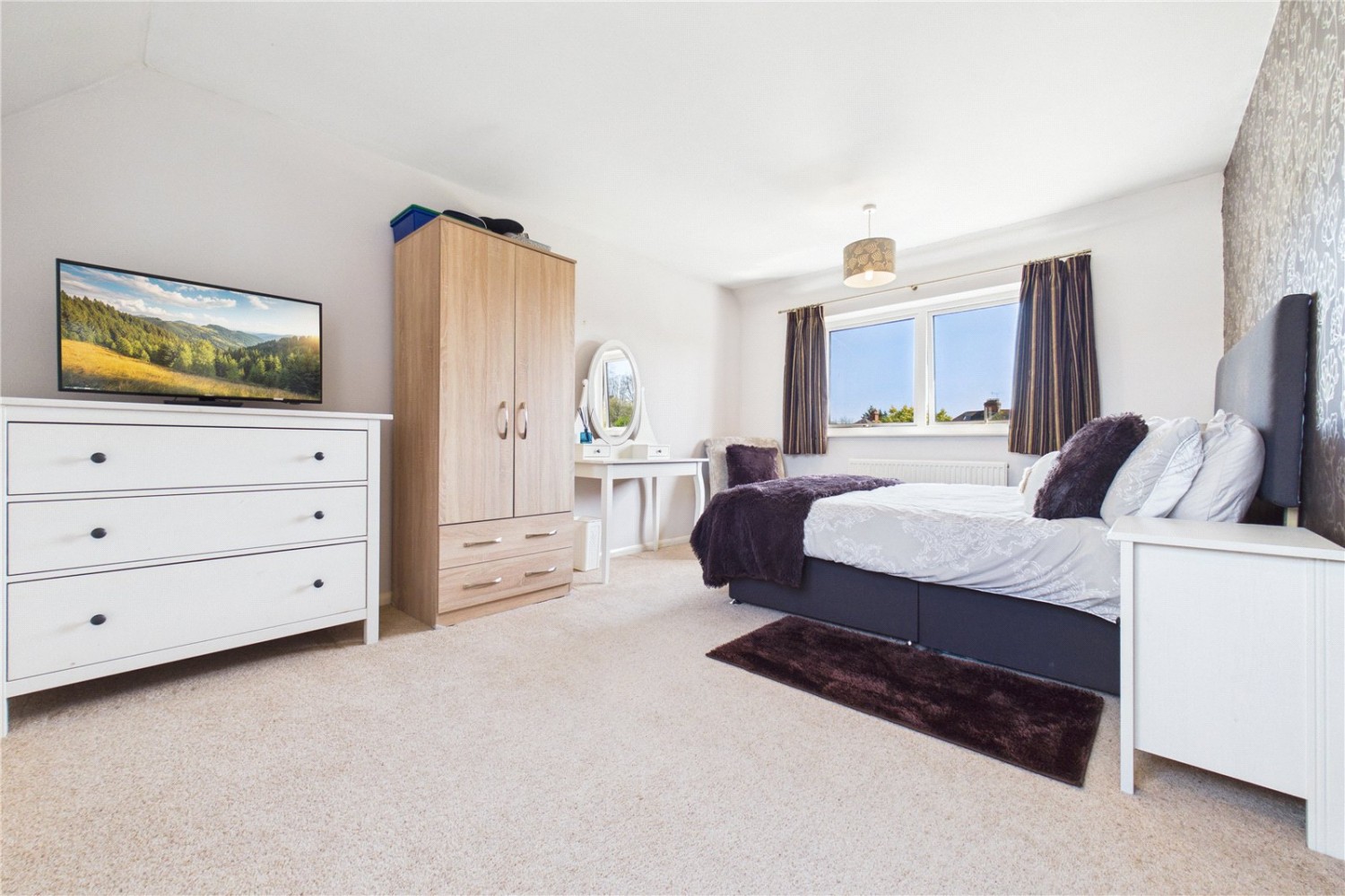 Burghfield Common, Reading, Berkshire