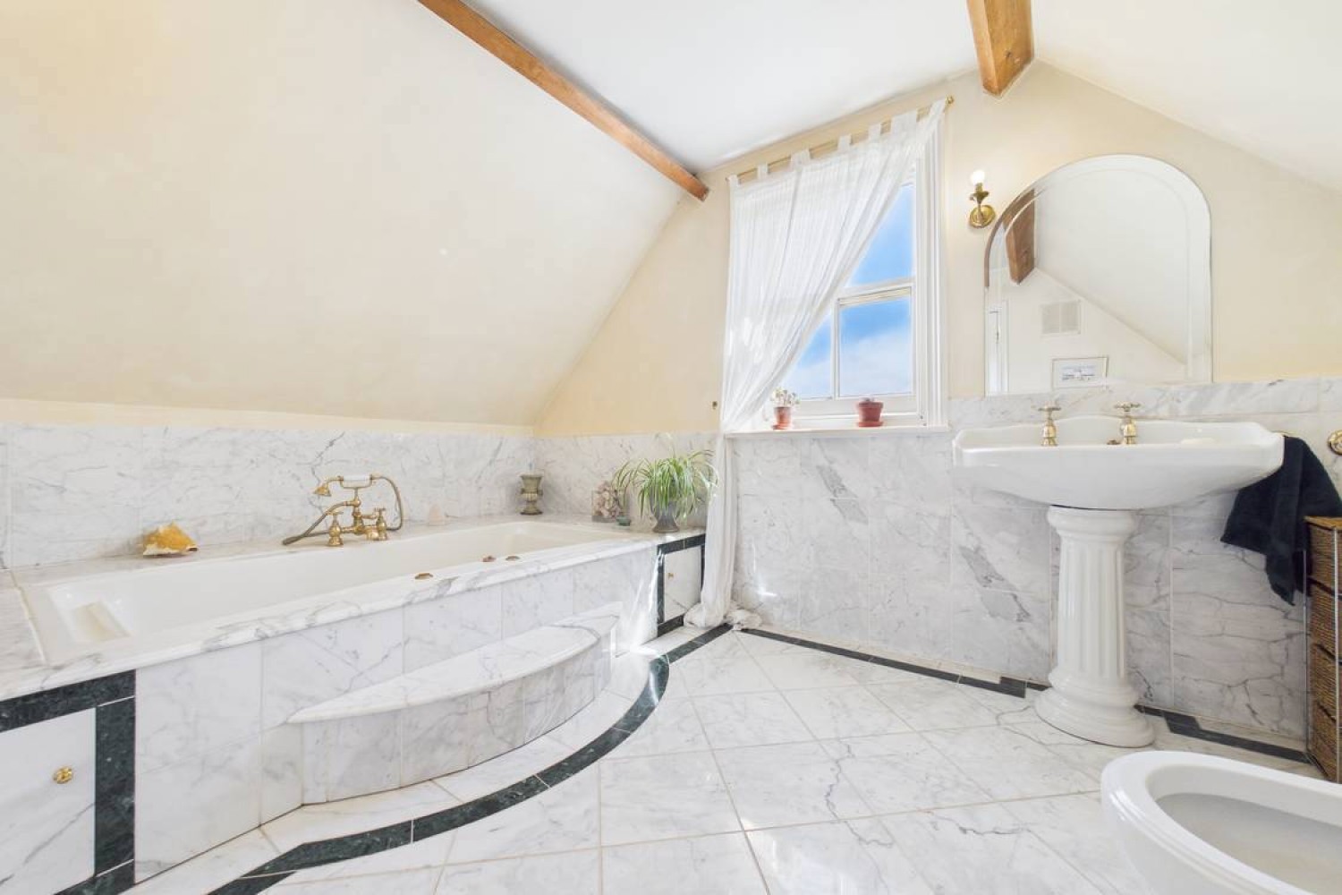 Burghfield, Reading, Berkshire