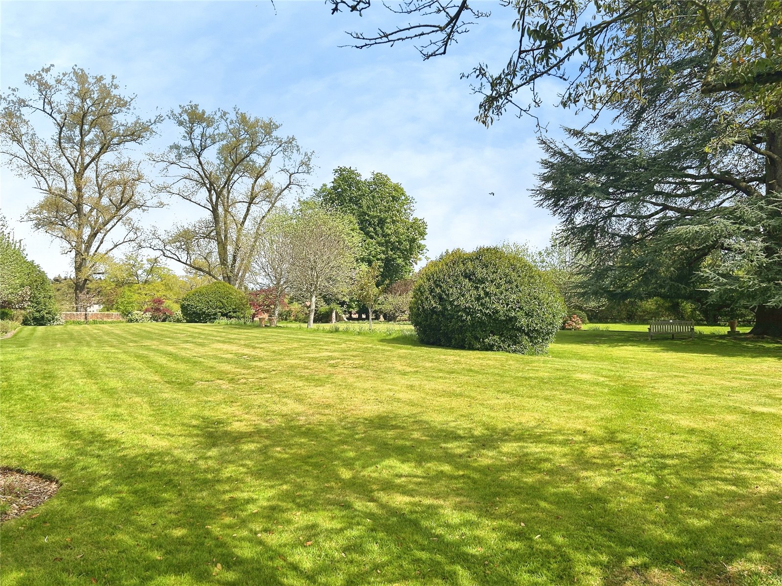 3 bedroom House for sale in The Street, Mortimer, Reading