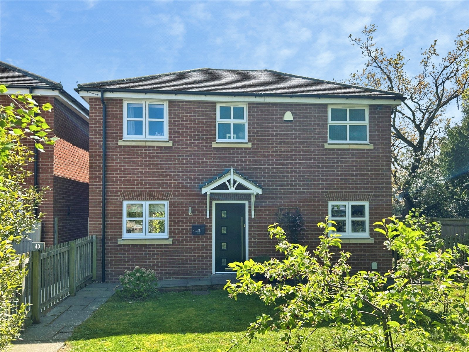 Burghfield Common, Reading, Berkshire