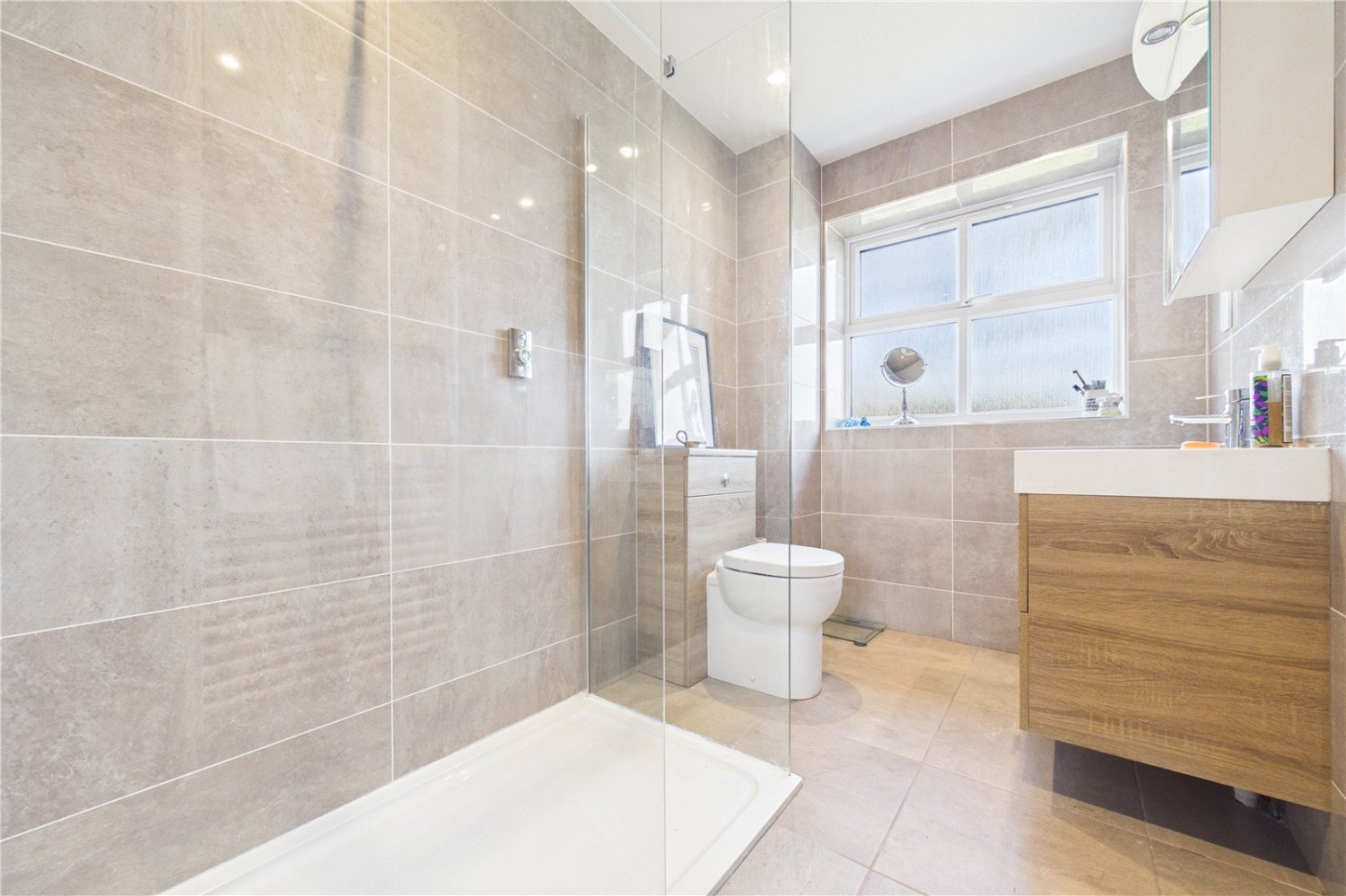 Burghfield Common, Reading, Berkshire