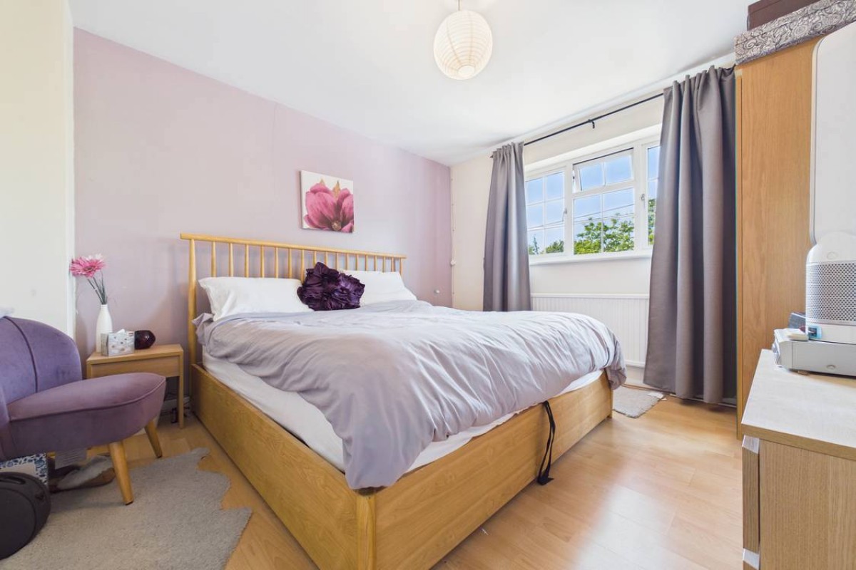 Burghfield Common, Reading, Berkshire