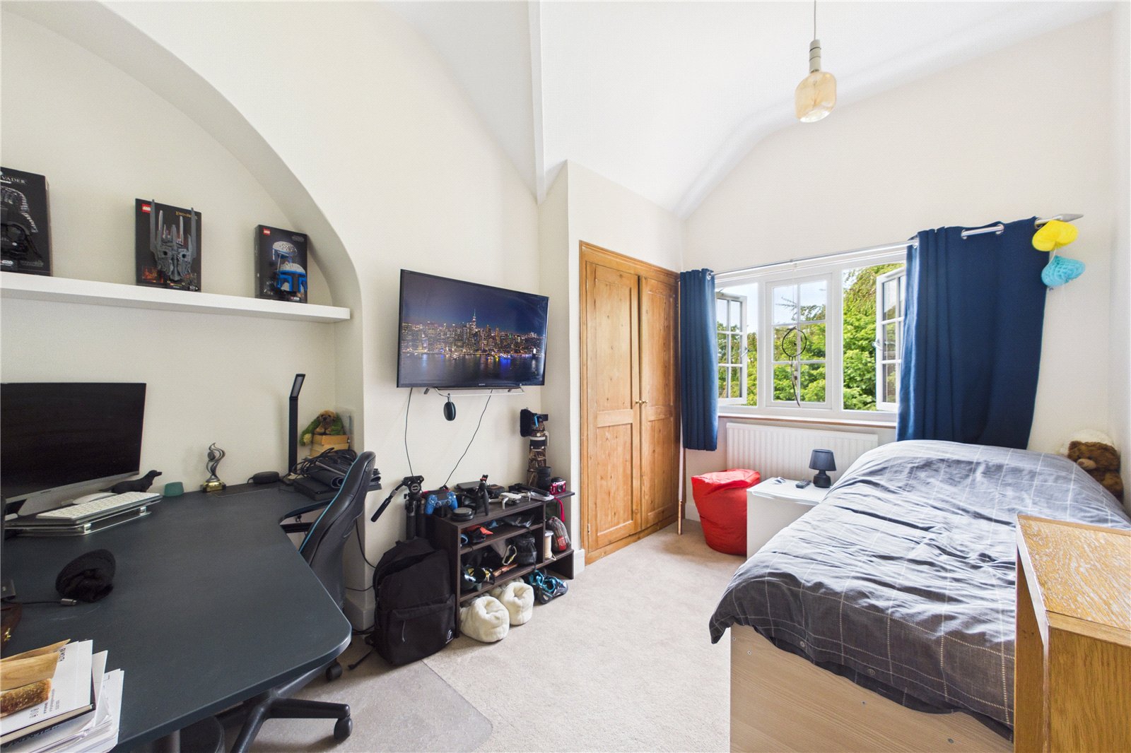 4 bedroom House for sale in Spencers Wood, Reading, Berkshire