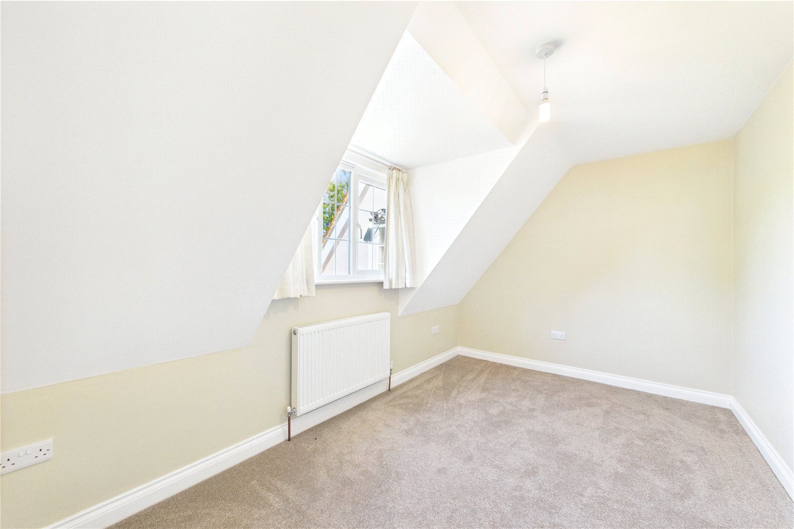 3 bedroom House for sale in Goring Lane, Mortimer, Reading