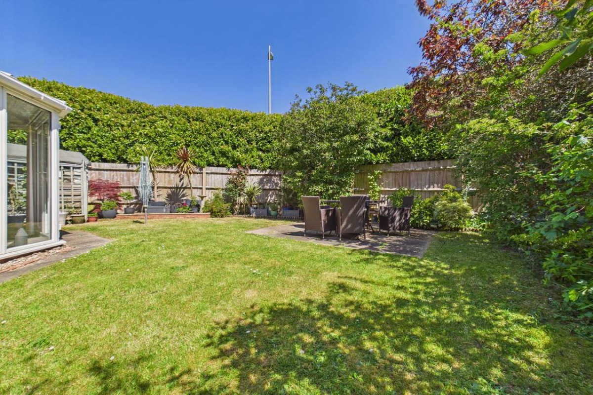 Burghfield Common, Reading, Berkshire