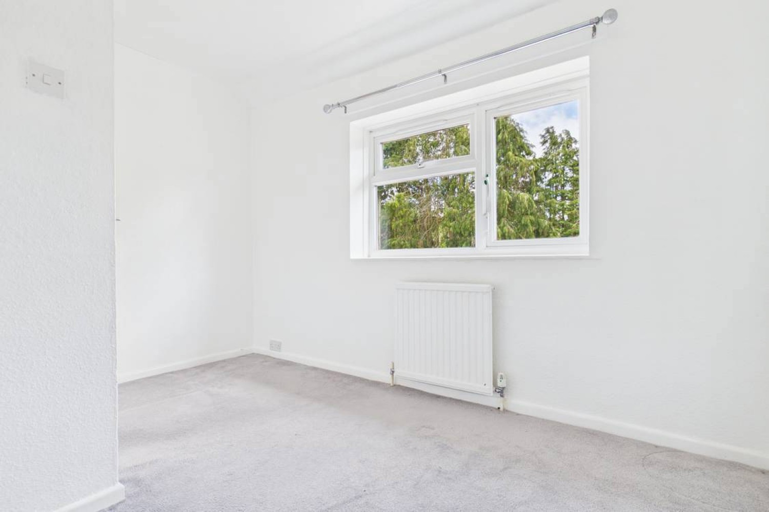 Burghfield Common, Reading, Berkshire