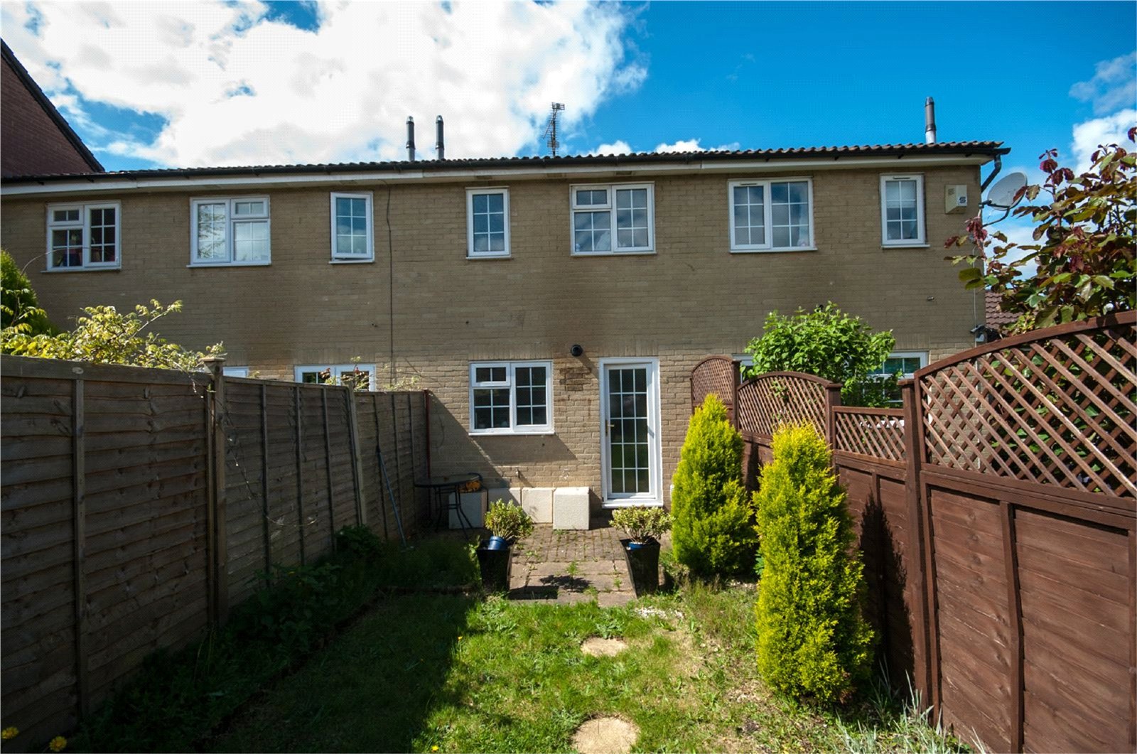 2 bedroom House for sale in Burghfield Common, Reading