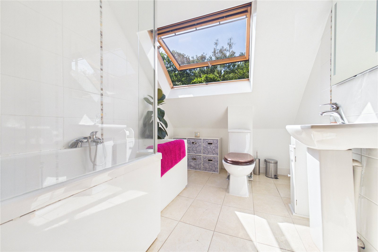 5 bedroom House for sale in Burghfield Common, Reading