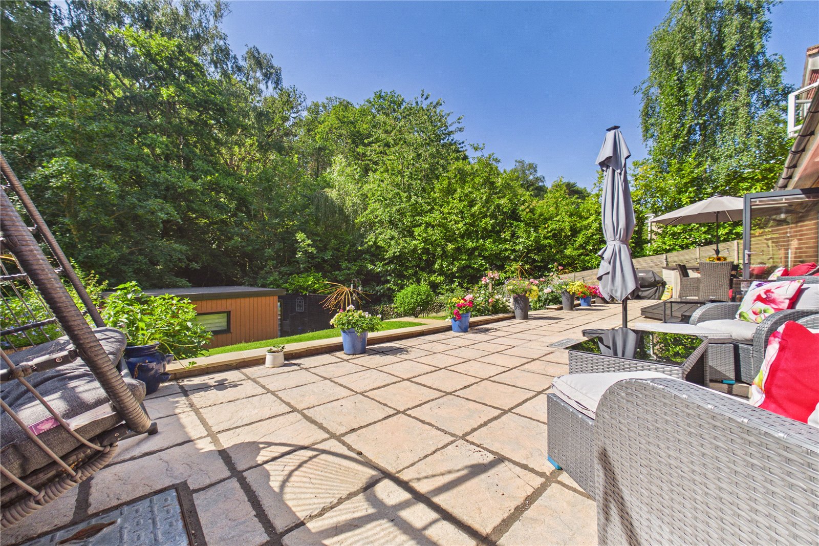 5 bedroom House for sale in Burghfield Common, Reading