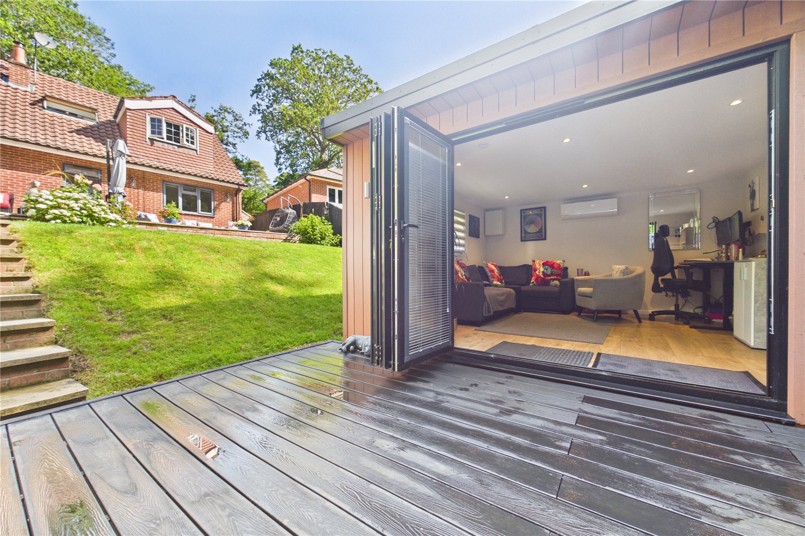 5 bedroom House for sale in Burghfield Common, Reading