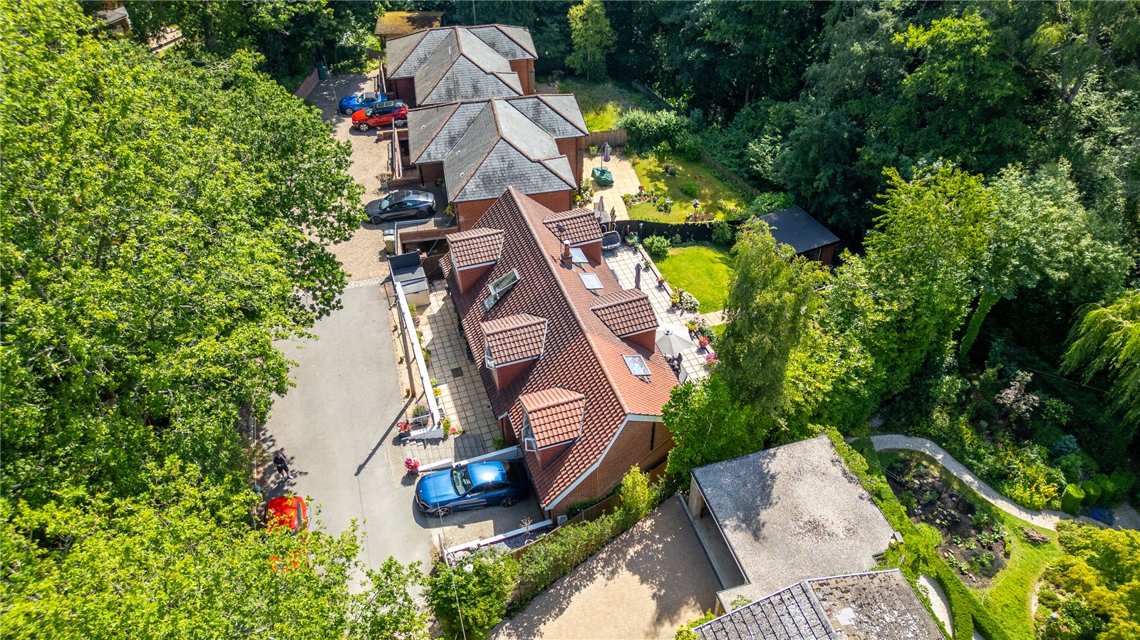 5 bedroom House for sale in Burghfield Common, Reading
