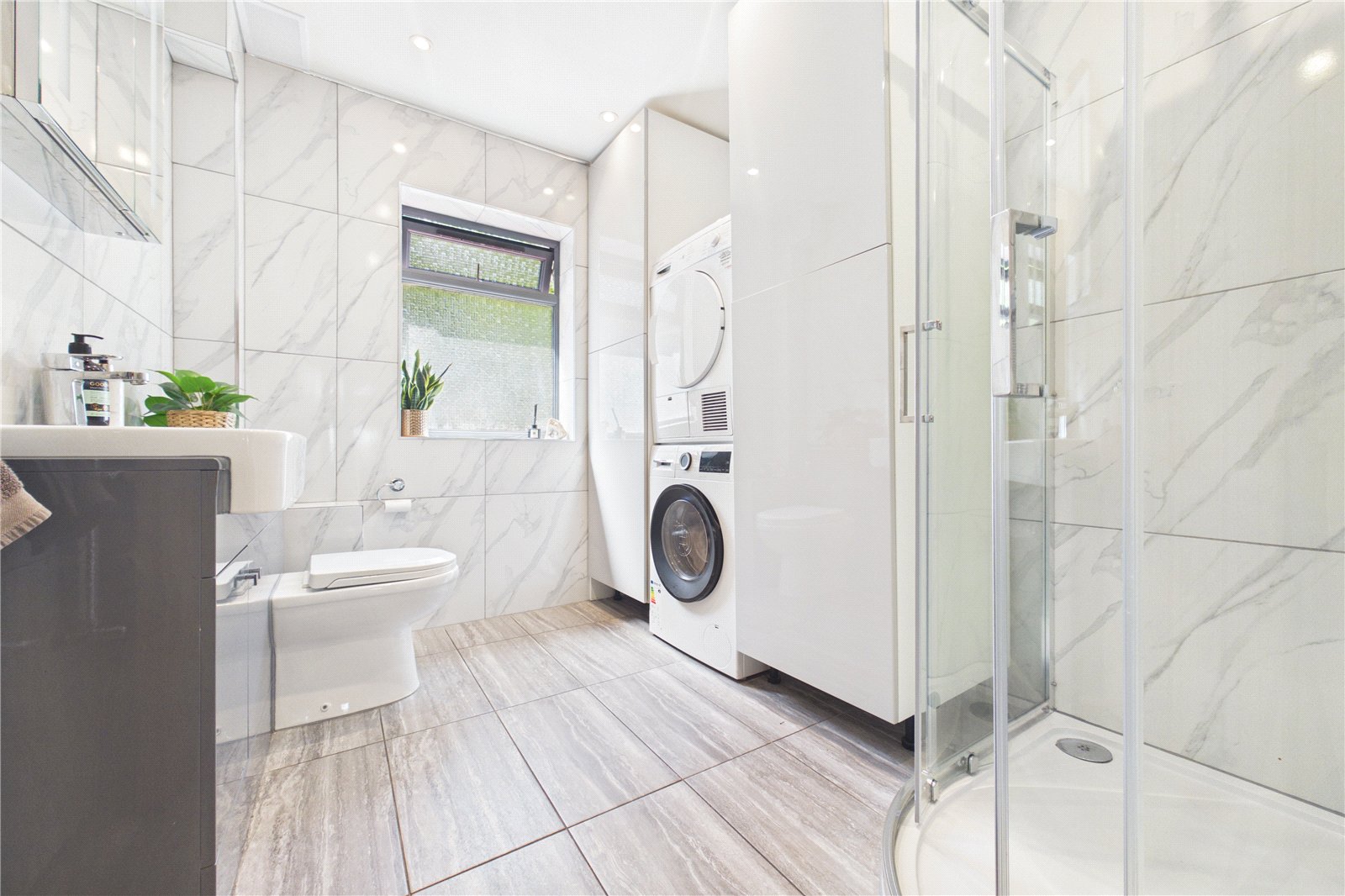 5 bedroom House for sale in Burghfield Common, Reading
