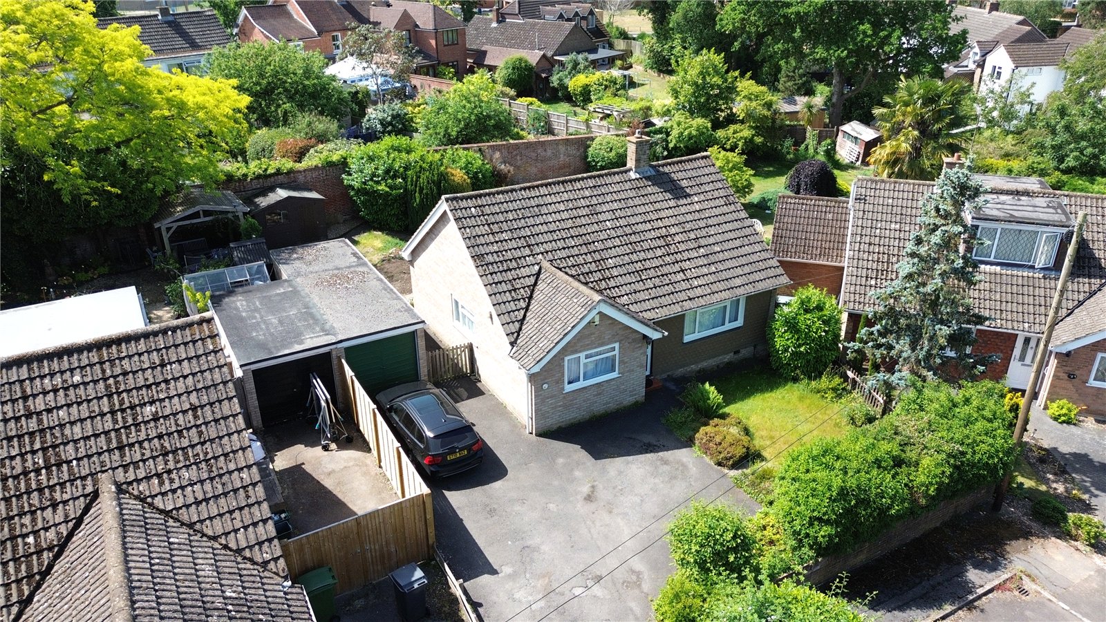 3 bedroom Bungalow for sale in Burghfield Common, Reading, Berkshire