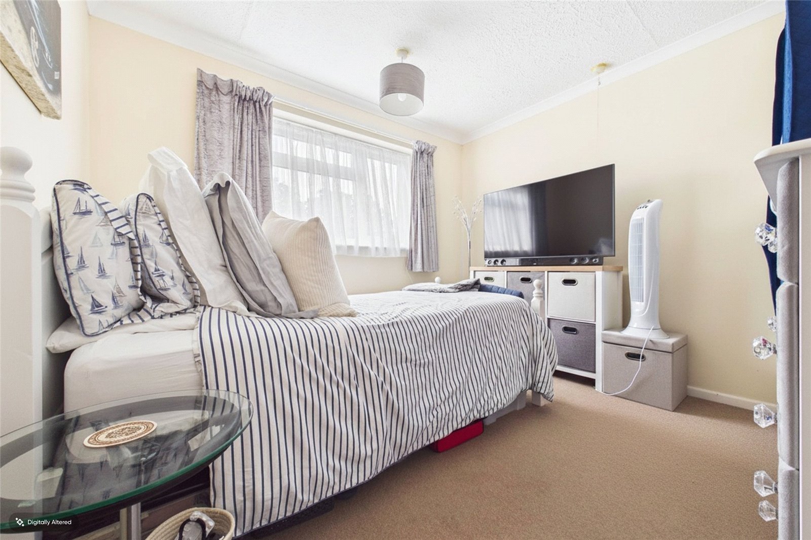 3 bedroom Bungalow for sale in Burghfield Common, Reading, Berkshire