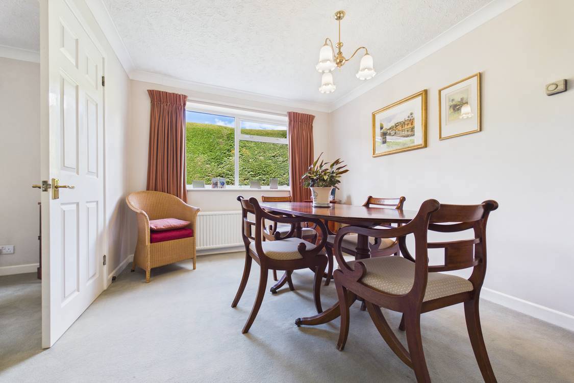 4 bedroom House for sale in Burghfield Common, Reading, Berkshire