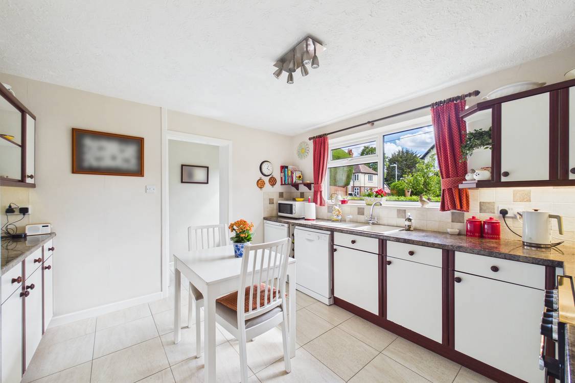 4 bedroom House for sale in Burghfield Common, Reading, Berkshire